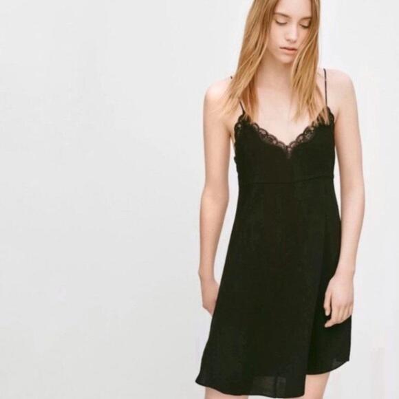 Aritzia Dresses & Skirts - Aritzia Wilfred Leibniz Slip Dress - Black - XS